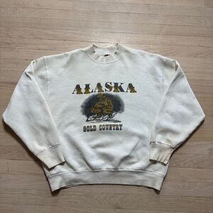 Fruit of the Loom vintage 90s Alaska Gold Country Prospector Sweatshirt Cream